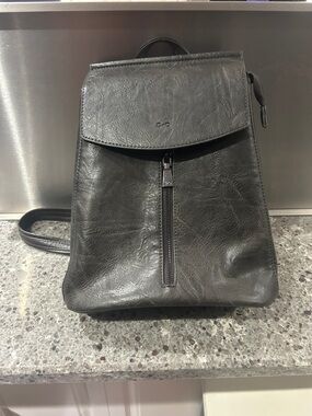 S-Q Chloe Convertible Backpack